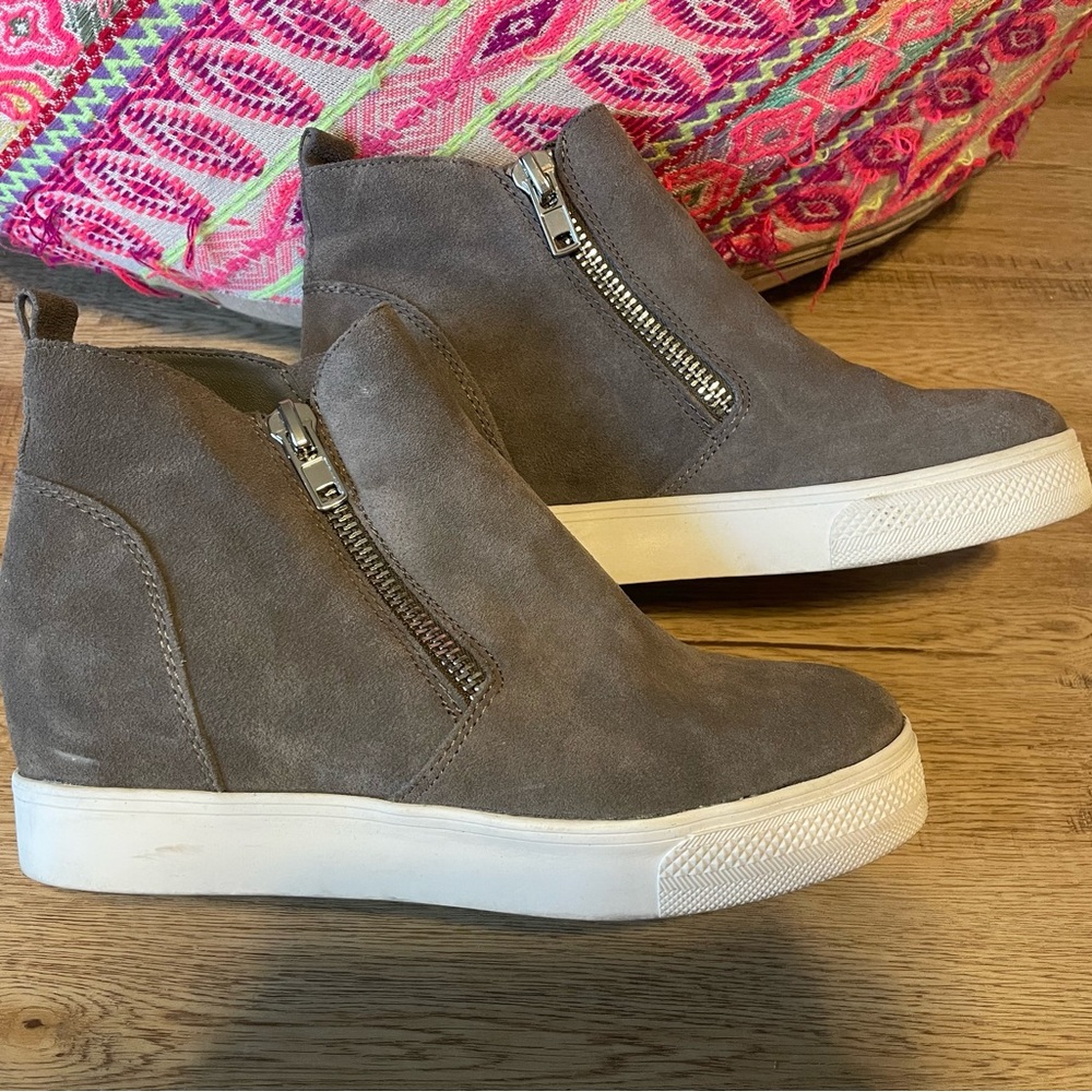 Steve Madden “Wedgies”